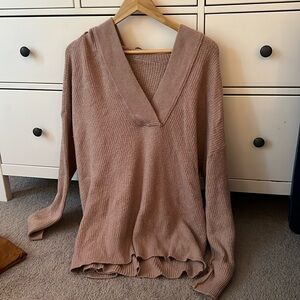 Aerie knit pull over hooded sweater. Mauve color, only worn a few times.